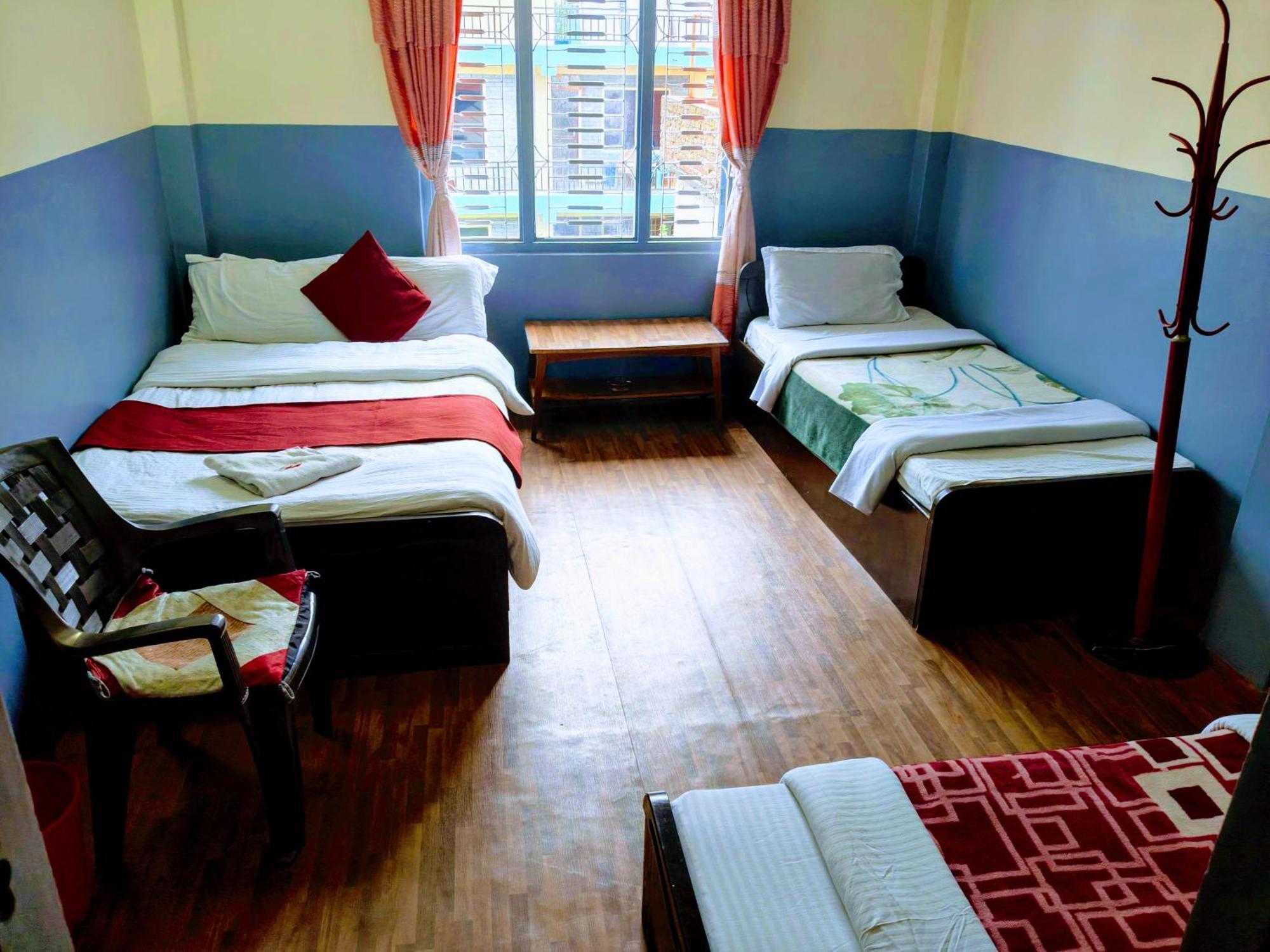 Piya Guest house&restaurant Pokhara Extérieur photo